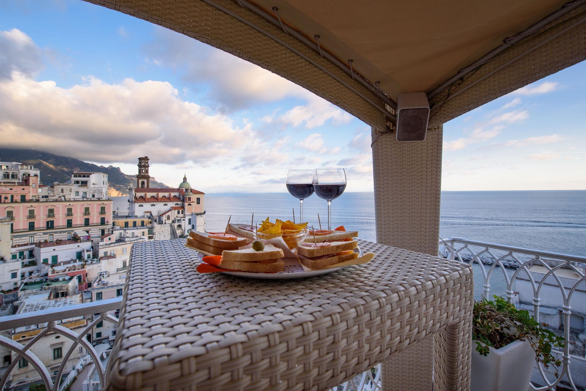 Palazzo Ferraioli - Hotel & Wellness Atrani Buitenkant foto